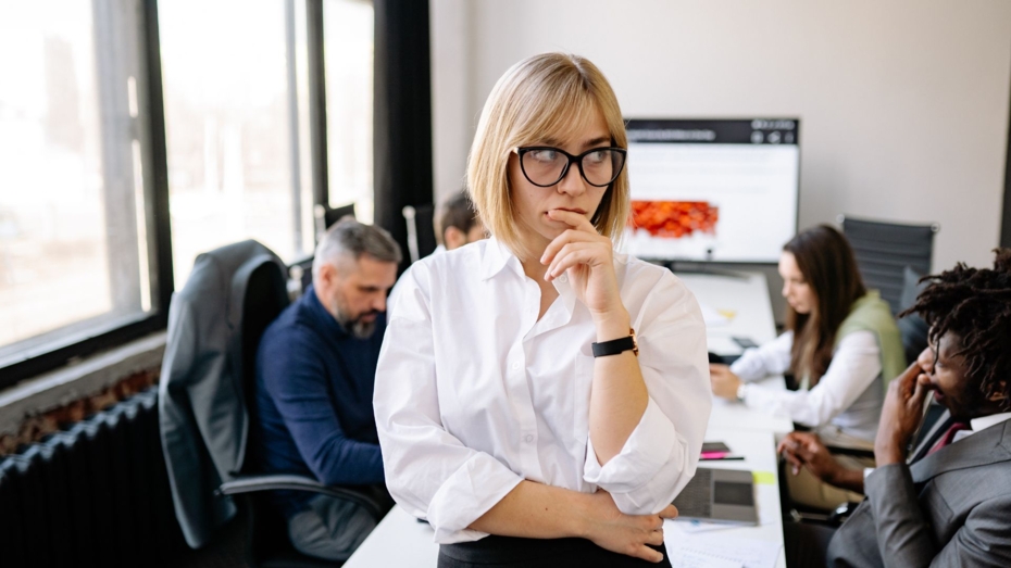 Jaké barvy triček fungují pro firemní týmy a proč